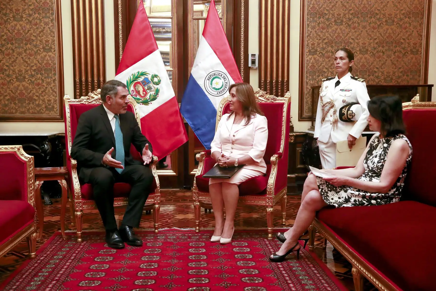 Presidenta de la República, Dina Boluarte, recibe cartas credenciales de los embajadores residentes de Argelia, Paraguay y Guatemala, y del nuncio apostólico en Perú.
Foto: ANDINA/Prensa Presidencia