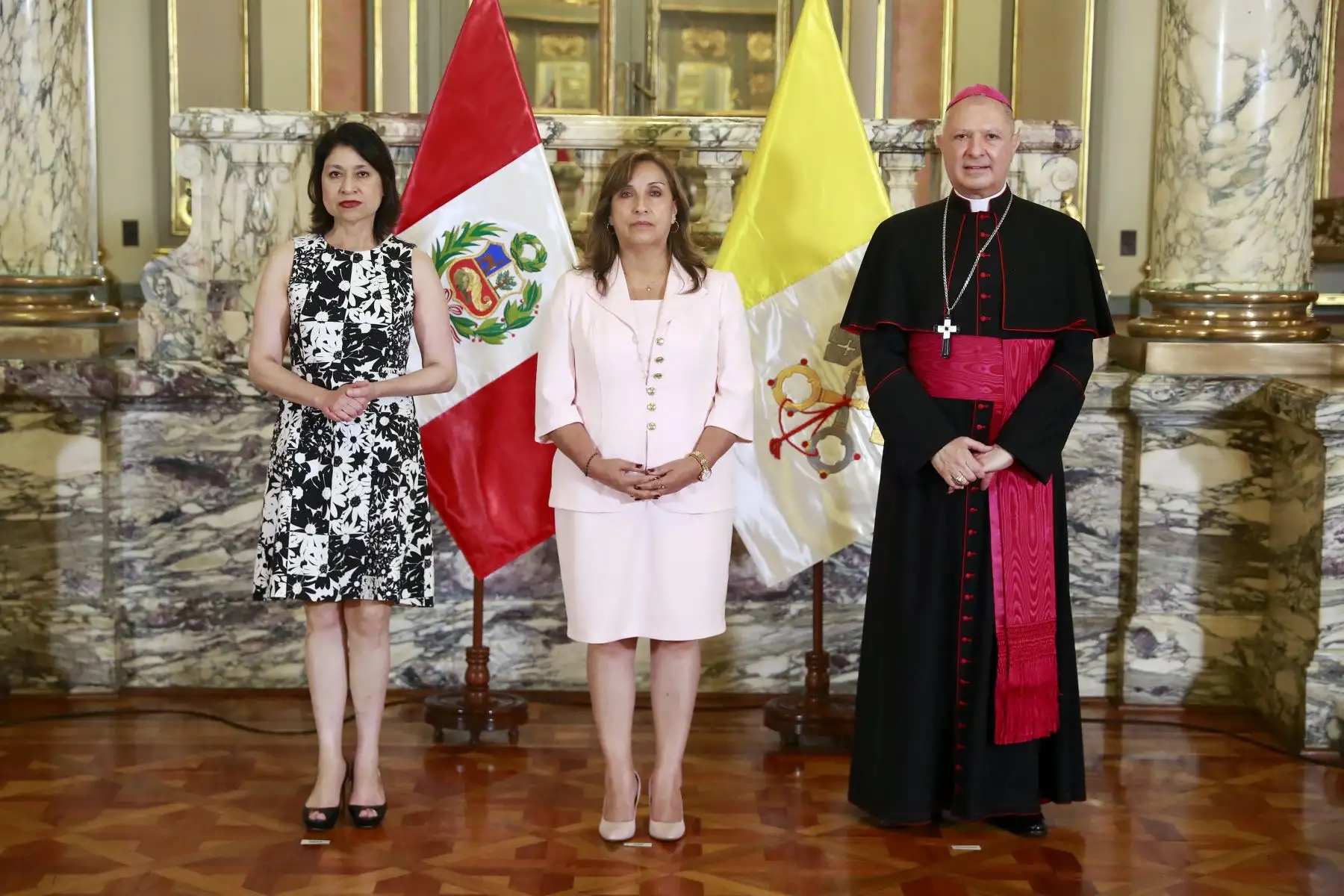 Presidenta de la República, Dina Boluarte, recibe cartas credenciales de los embajadores residentes de Argelia, Paraguay y Guatemala, y del nuncio apostólico en Perú.
Foto: ANDINA/Prensa Presidencia