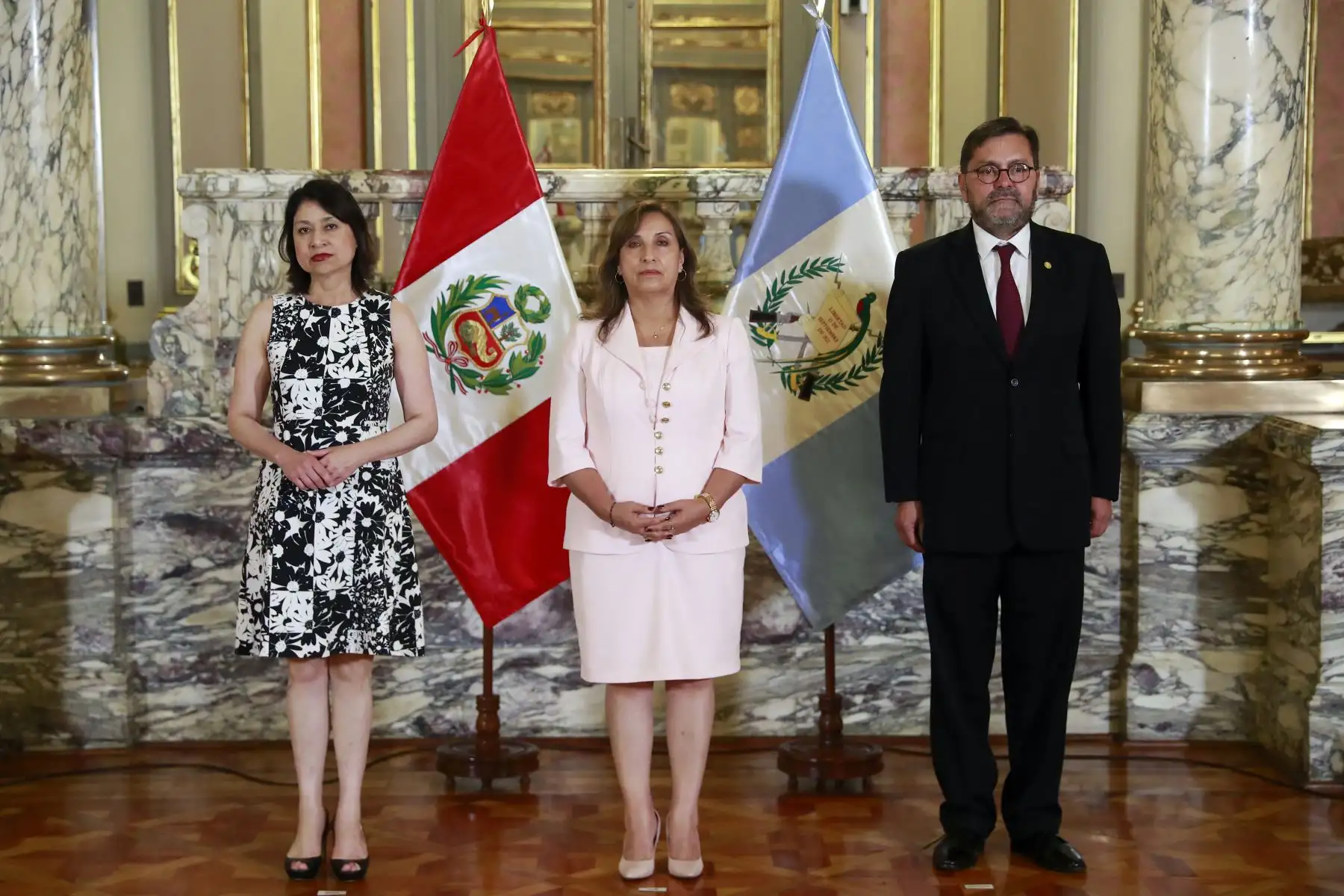 Presidenta de la República, Dina Boluarte, recibe cartas credenciales de los embajadores residentes de Argelia, Paraguay y Guatemala, y del nuncio apostólico en Perú.
Foto: ANDINA/Prensa Presidencia