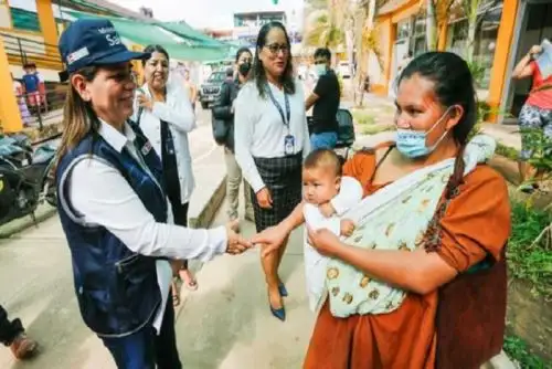 Desde la ciudad de Ayacucho, la ministra de Salud formuló un llamado a la paz y a que cesen los enfrentamientos.