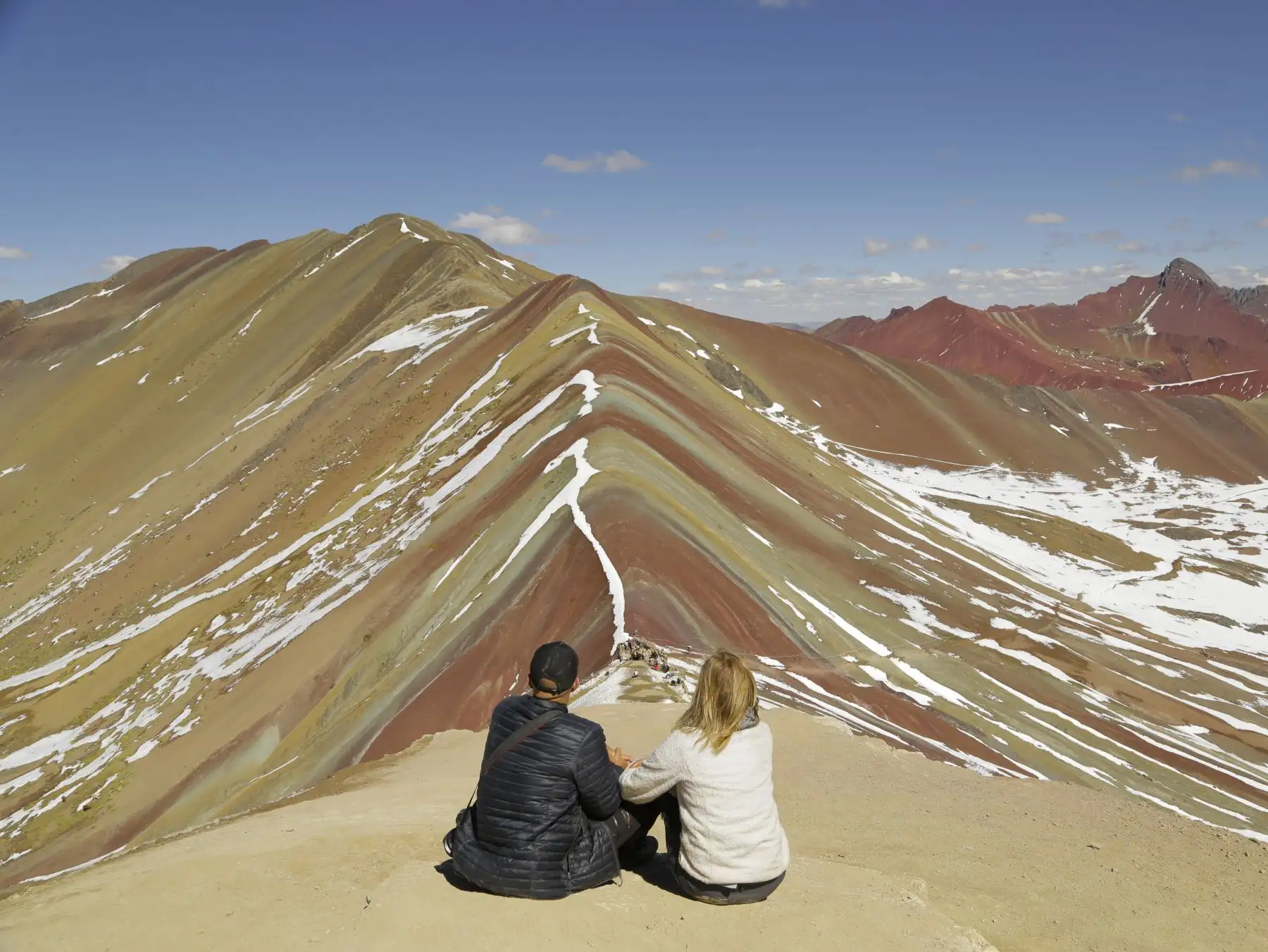 El Parlamento Andino distinguió a la montaña de siete colores Vinicunca y la declaró Patrimonio paisajístico, natural y turístico de la región.
