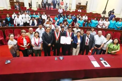 Docentes de institutos y escuelas de educación superior recibirán CTS al momento de su cese