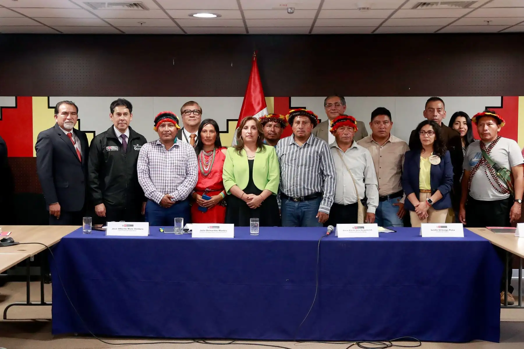 Presidenta Dina Boluarte sostuvo reunión de trabajo con los representantes de siete pueblos originarios de Manseriche, región Loreto. Foto: ANDINA/Presidencia Perú