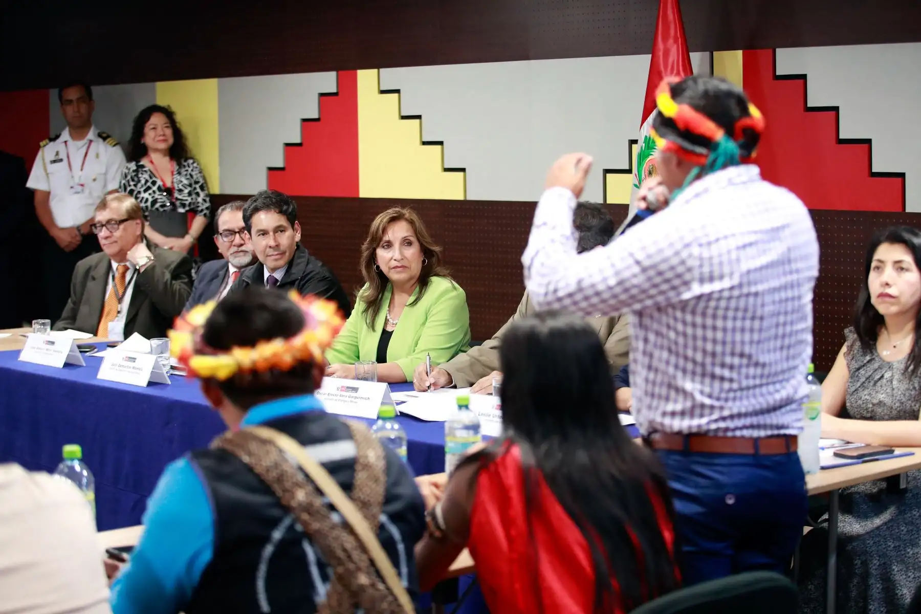 Presidenta Dina Boluarte sostuvo reunión de trabajo con los representantes de siete pueblos originarios de Manseriche, región Loreto. Foto: ANDINA/Presidencia Perú