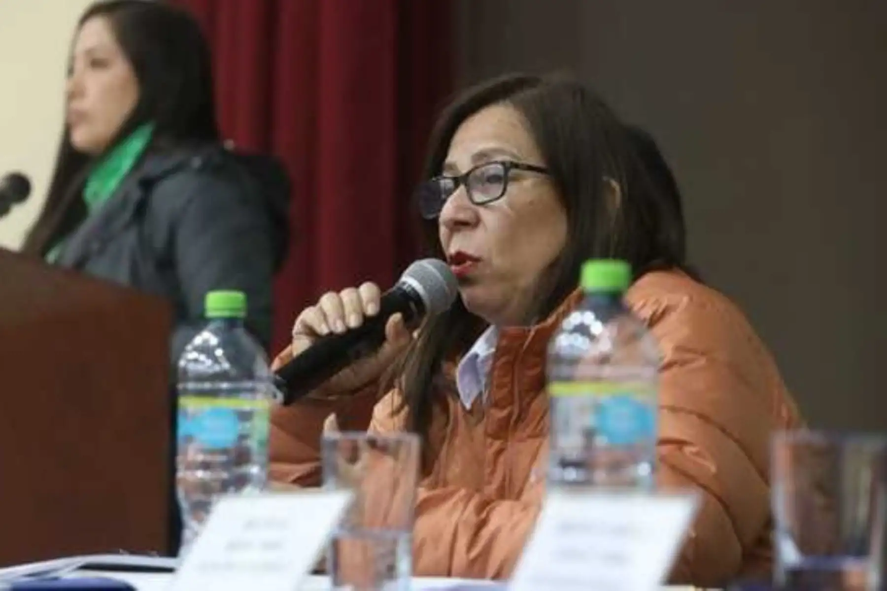 Ministra de Desarrollo Agrario y Riego, Nelly Paredes del Castillo, anuncia en Cusco inversiones por 1,000 millones de soles para obras en su sector. Foto: Cortesía.