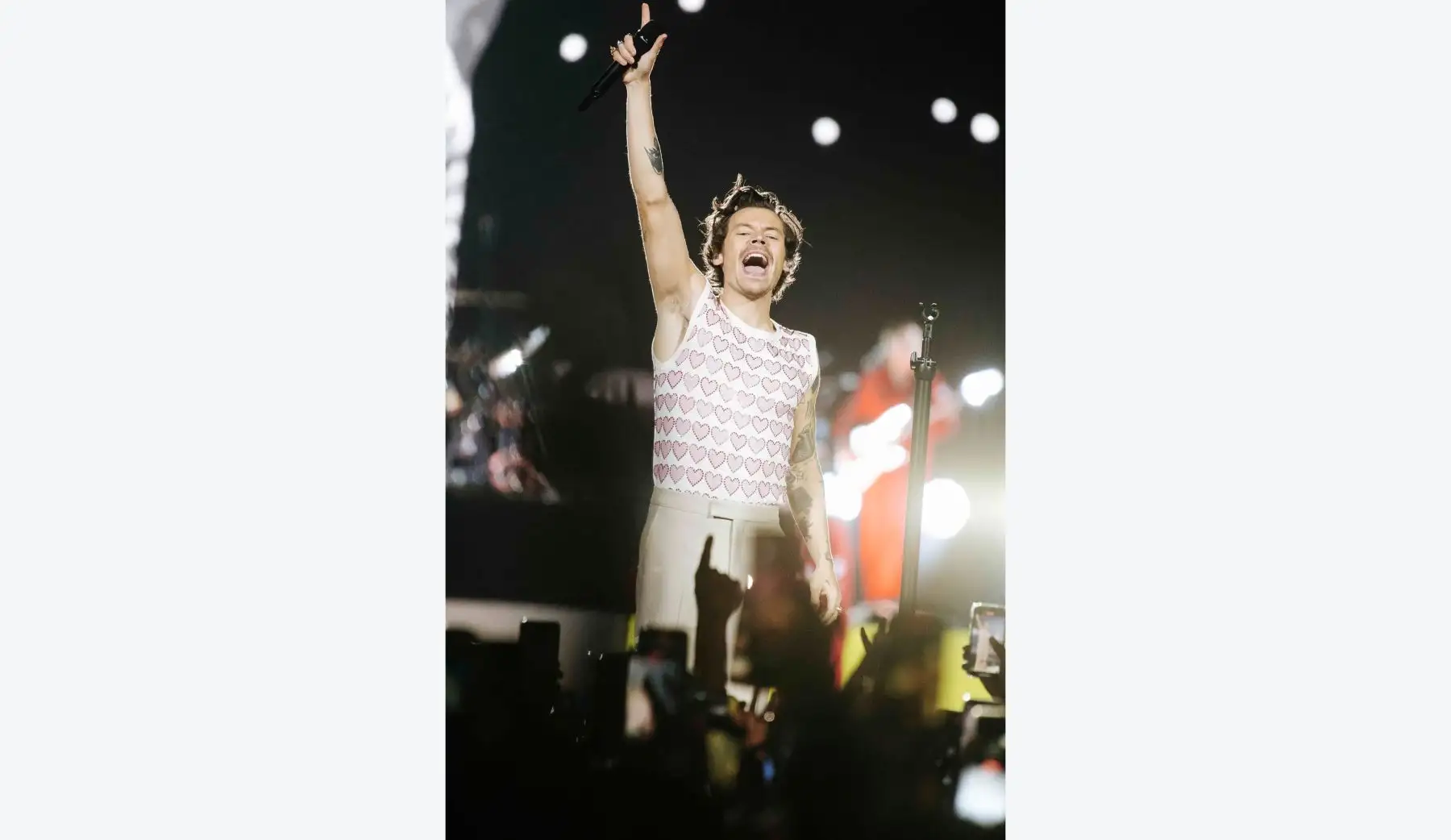 El ídolo musical Harry Styles  ofreció un gran concierto a sus seguidores peruanos después de más de ocho años, ya que su última presentación en la capital peruana fue en abril de 2014 junto a la banda One Direction.
Foto: Cortesía/Raúl Umeres