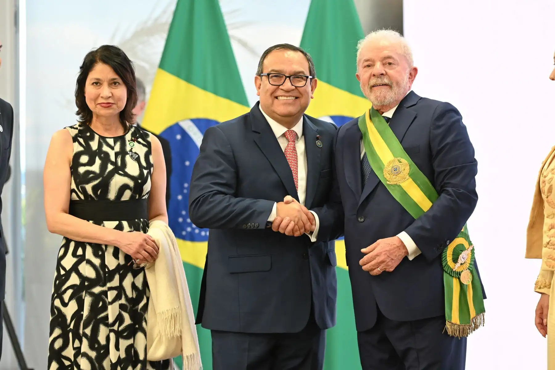 El jefe del Gabinete Ministerial, Alberto Otárola, se encuentra en Brasil y lidera la delegación peruana que participa en la asunción de mando del presidente brasileño Luiz Inácio Lula da Silva, en representación de la presidenta constitucional de la República, Dina Boluarte. Foto: Daniel Malpica/Cancillería