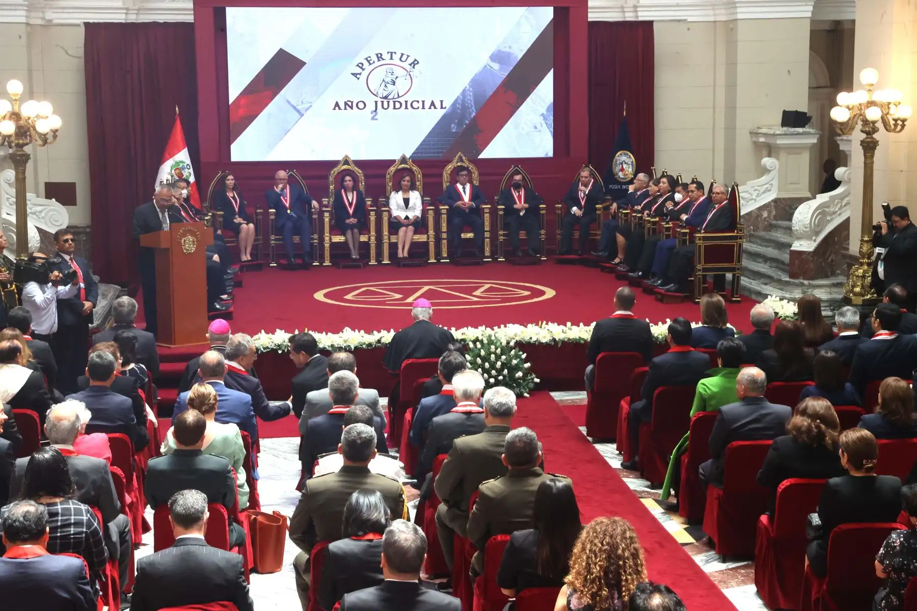 La presidenta de la República, Dina Boluarte, participa en la ceremonia de apertura del año judicial 2023 y asunción de Javier Arévalo Vela como titular de la Corte Suprema y del Poder Judicial para el periodo 2023-2024. Foto: ANDINA/ Andrés Valle