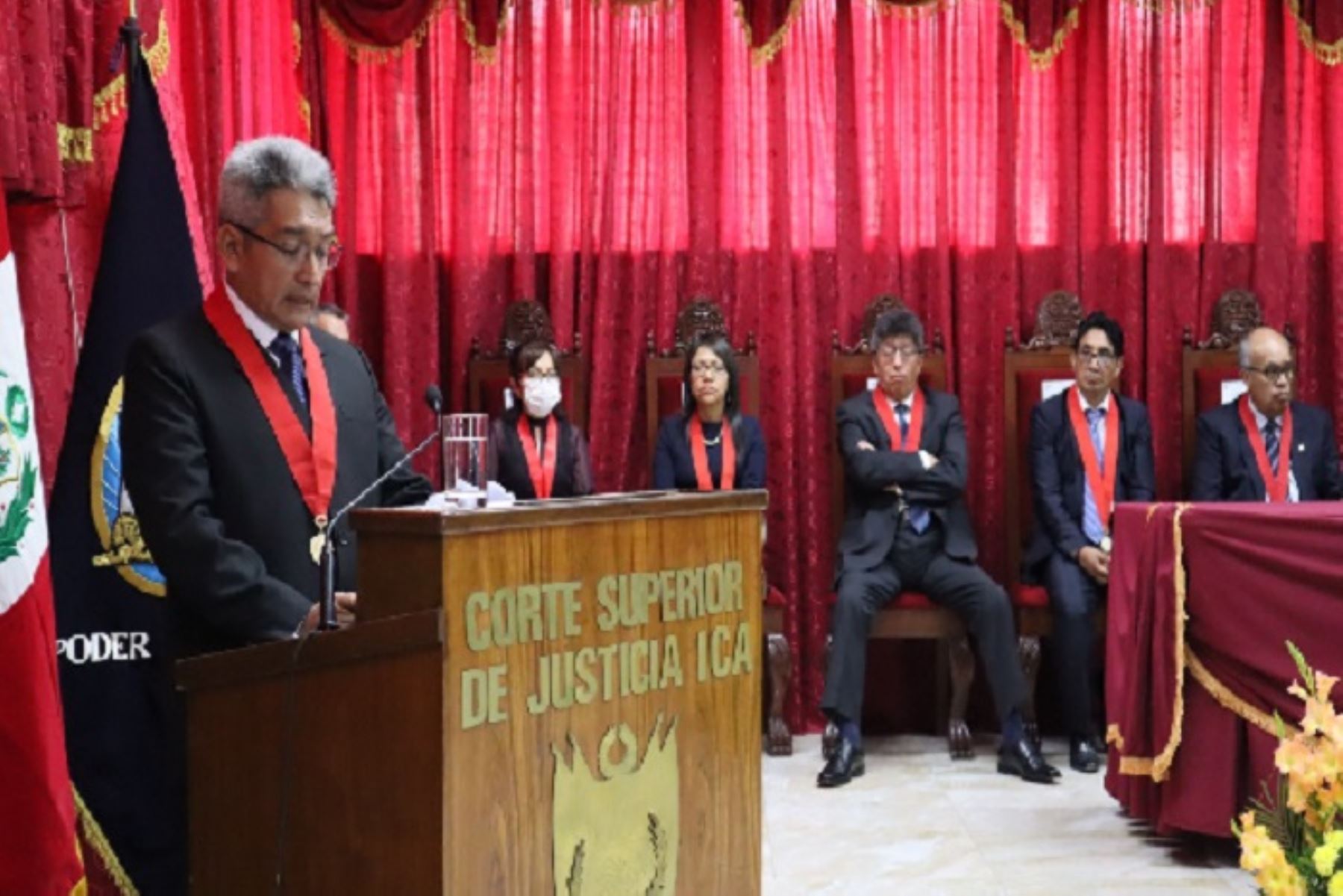 Osmar Albújar De La Roca fue electo presidente de la Corte Superior de Justicia de Ica el pasado 2 de diciembre del 2022 para el periodo 2023-2024 y juez superior titular de la citada institución desde el 2003.