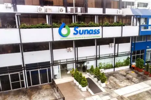 La Superintendencia Nacional de Servicios de Saneamiento (Sunass) sostuvo que el eventual cambio de los directores titulares y suplentes, propuestos por las municipalidades accionistas para conformar el Directorio de las empresas prestadoras de servicios de saneamiento (EPS) debe ajustarse a los requisitos, impedimentos, procedimientos y plazos establecidos en la Ley.