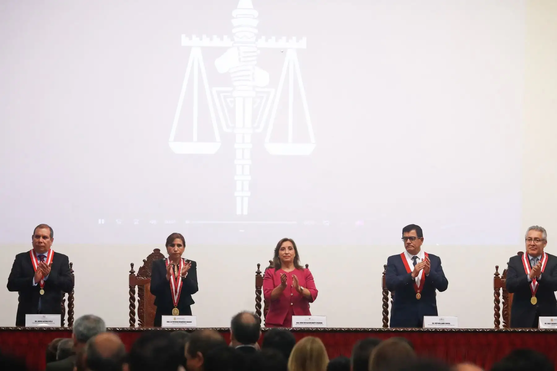 Presidenta Dina Boluarte participa en la ceremonia de apertura del Año Fiscal 2023. Foto: ANDINA/ Carla Patiño