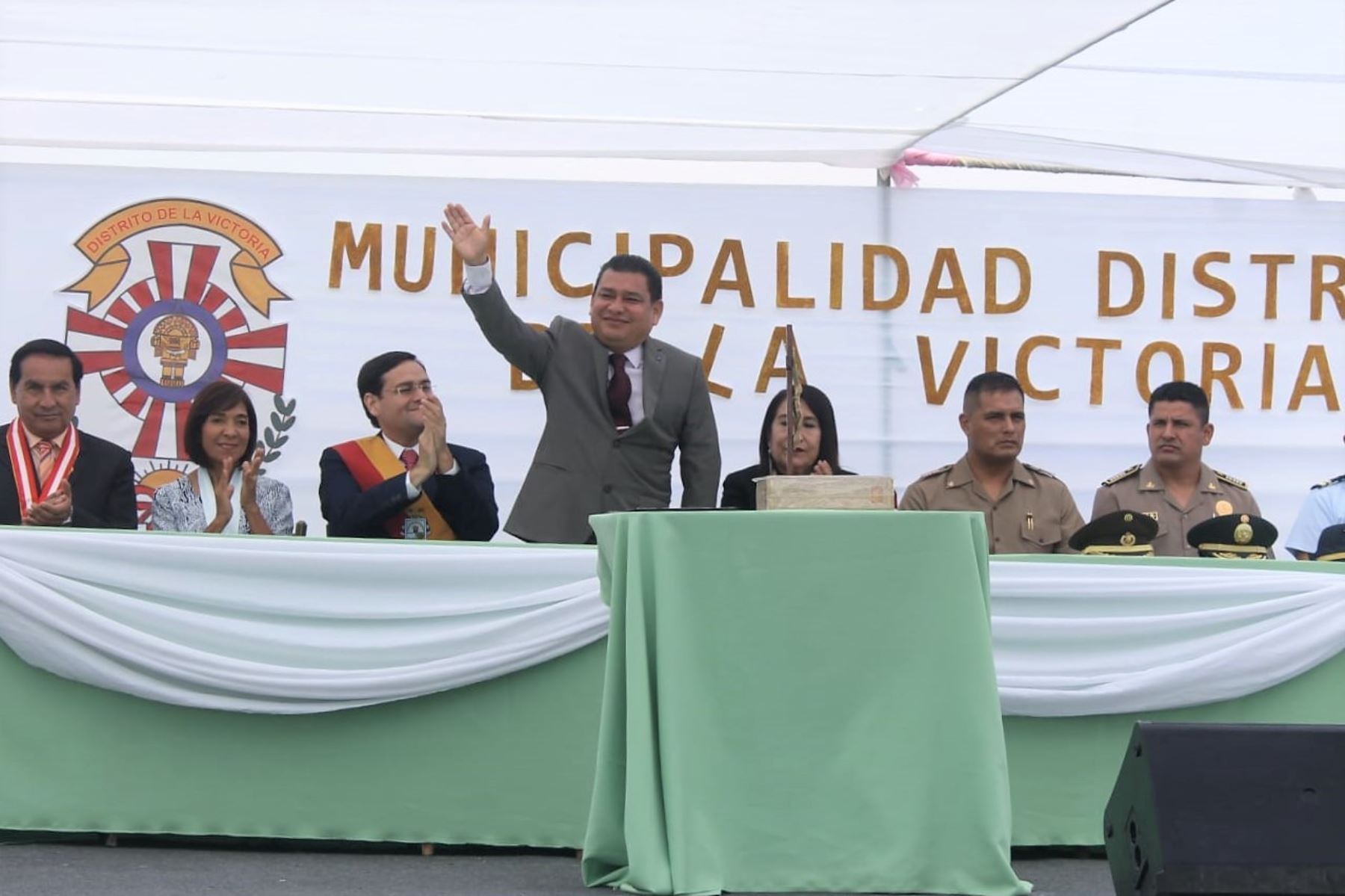 El alcalde distrital de La Victoria, Edwin Vásquez, se comprometió a cerrar las brechas sociales en su jurisdicción.