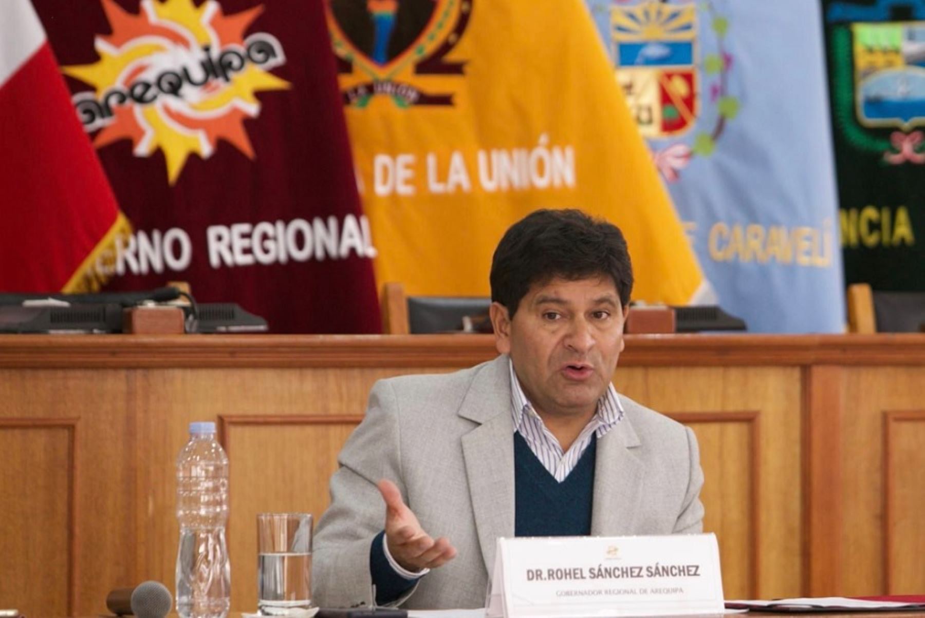 El gobernador regional de Arequipa, Rohel Sánchez, instó a la población de dicho departamento a mantener la paz para garantizar el crecimiento y desarrollo al que aspiran todos los arequipeños.