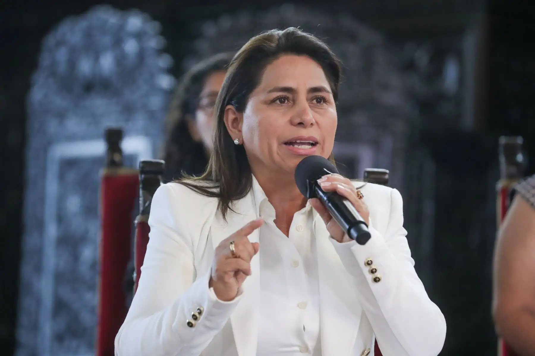La ministra de salud, Rosa Gutierrez participó de la conferencia de prensa ofrecida luego de culminado el Consejo de Ministros del día de hoy, en Palacio de Gobierno.
Foto: ANDINA/PCM