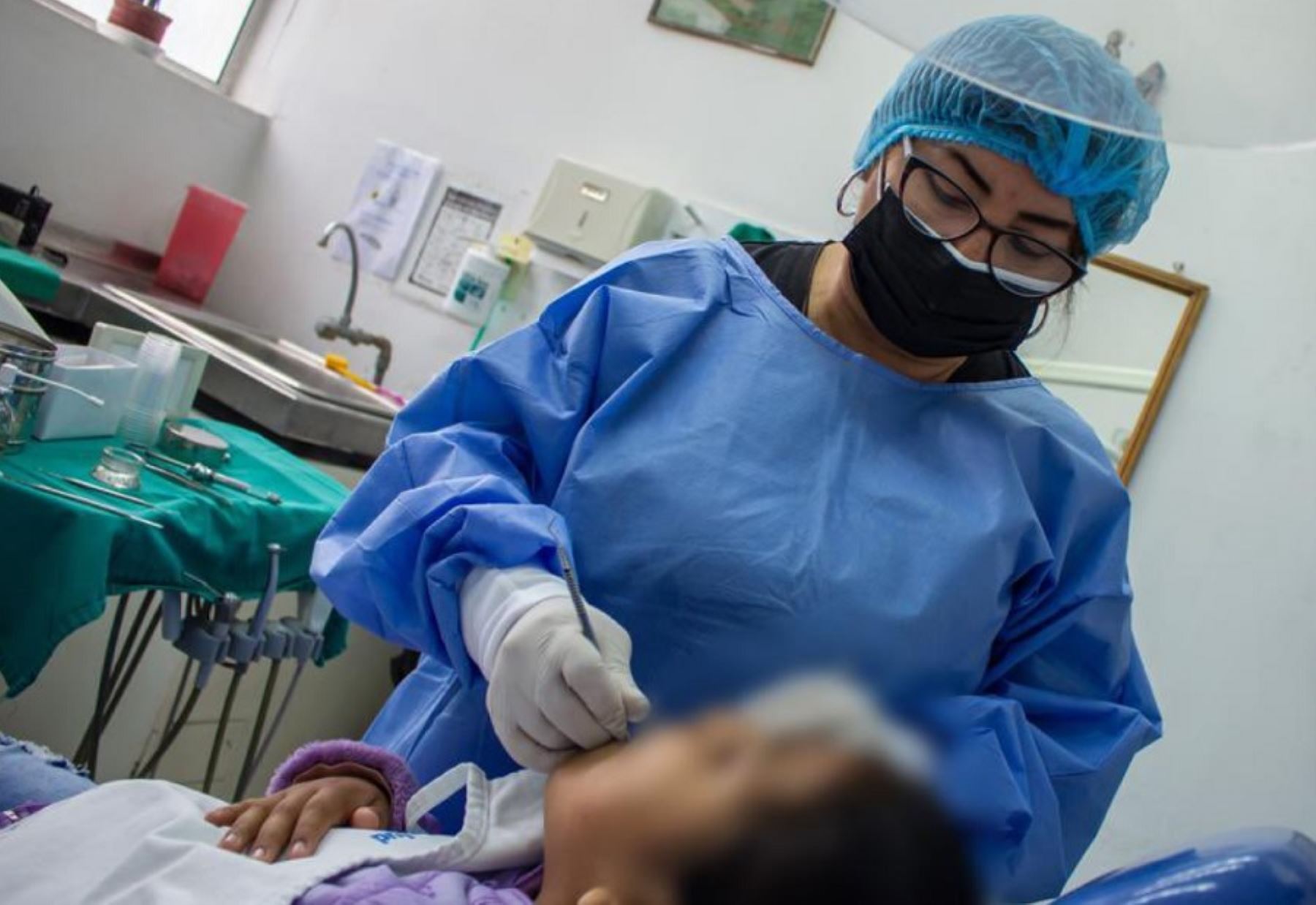 El Hospital II Cañete, uno de los centros de salud referenciales de la zona sur de la Red Prestacional Rebagliati del Seguro Social de Salud (EsSalud), realizó más de 81,000 atenciones durante el 2022, entre presenciales y teleconsultas, a pacientes adultos y pediátricos referidos a este nosocomio.