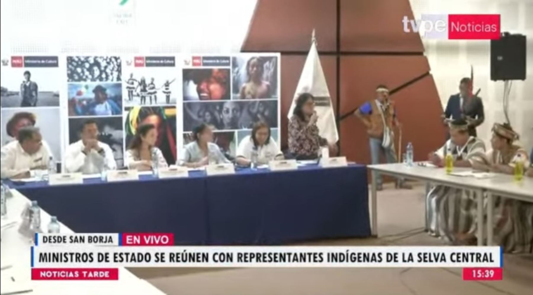 Ministros se reúnen con representantes de pueblos amazónicos. Captura TV