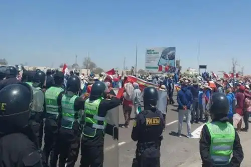 Manifestantes refirieron a las autoridades policiales que su intención es obstruir la carretera durante dos horas.