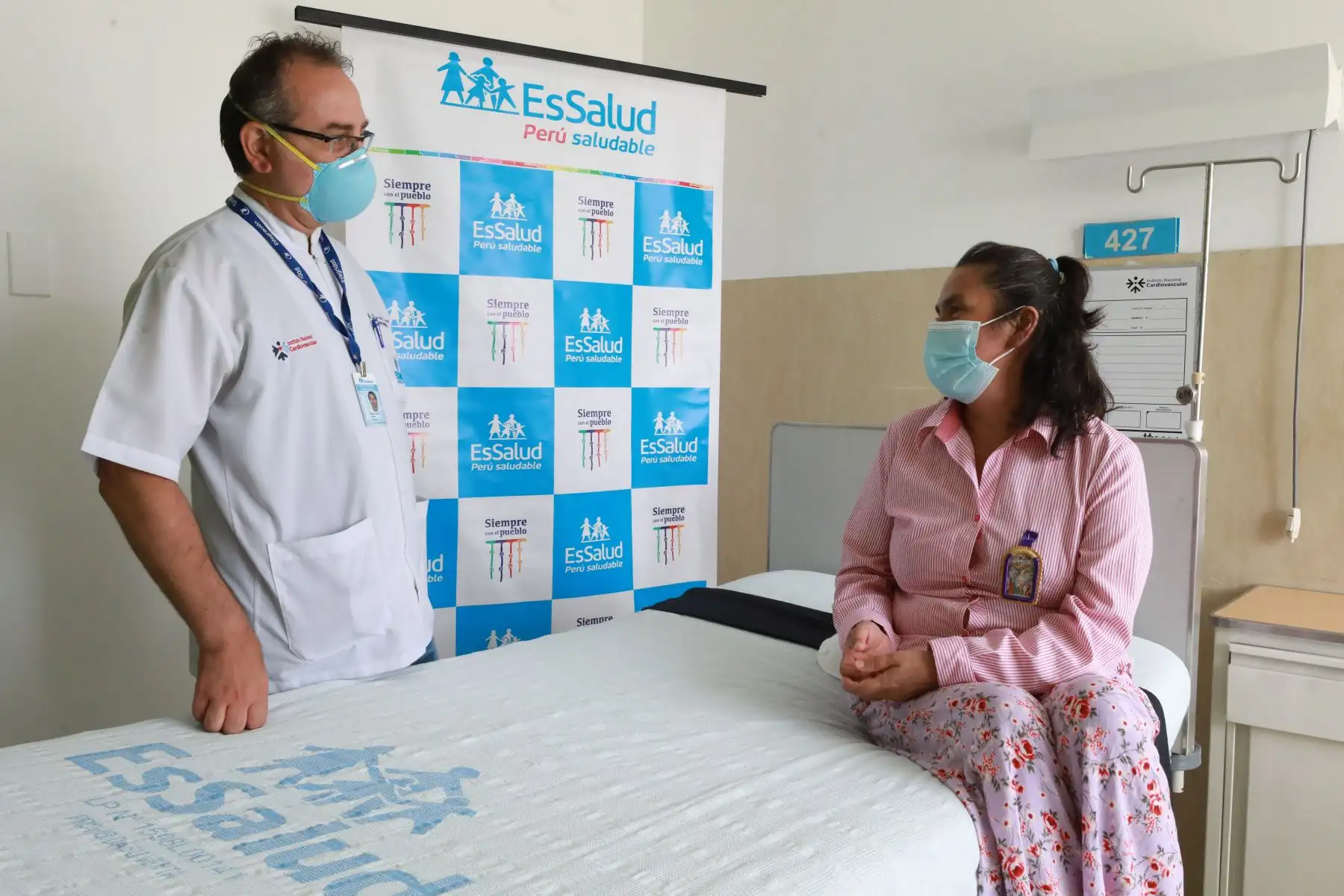 De enero a noviembre del 2022, el Instituto Nacional Cardiovascular (INCOR) del Seguro Social de Salud (EsSalud) operó a 892 pacientes cardíacos, 551 adultos y 341 pediátricos, sobre todo en cirugías mayores de alta complejidad. Foto: Difusión