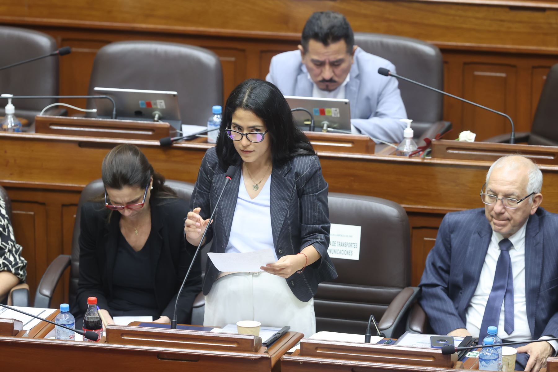 Ministra de Transportes y Comunicaciones, Paola Lazarte, expone ante el pleno del Congreso. Foto: ANDINA/Andrés Valle