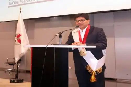 El gobernador regional de Arequipa, Rohel Sánchez, pidió trabajar de manera articulada en beneficio de la población.