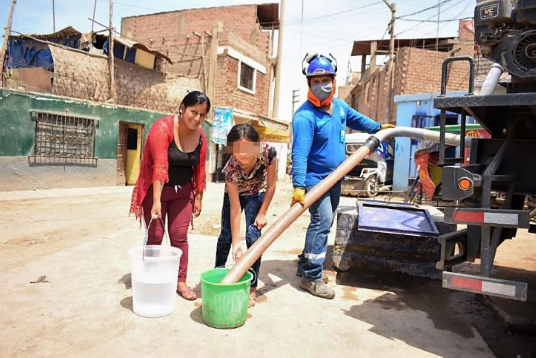 Plan del Otass garantiza agua segura para ciudadanos residentes en zonas críticas. Foto: Otass/Difusión.
