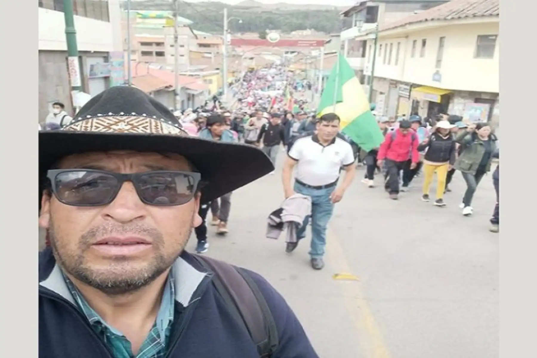 La Defensoría del Pueblo demanda una investigación inmediata para dar con los responsables del deceso de Remo Candia (personaje con sombrero). Foto: municipalidad de Anta.