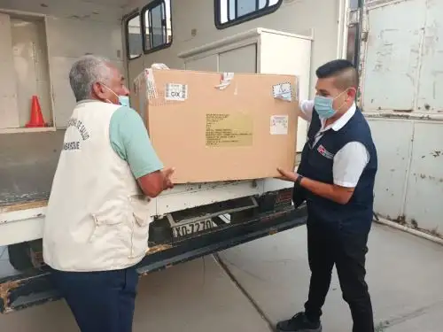 Arribó a Chiclayo el primer lote de vacunas bivalentes contra el covid-19 que se destinará para inmunizar al personal de salud de la región Lambayeque.