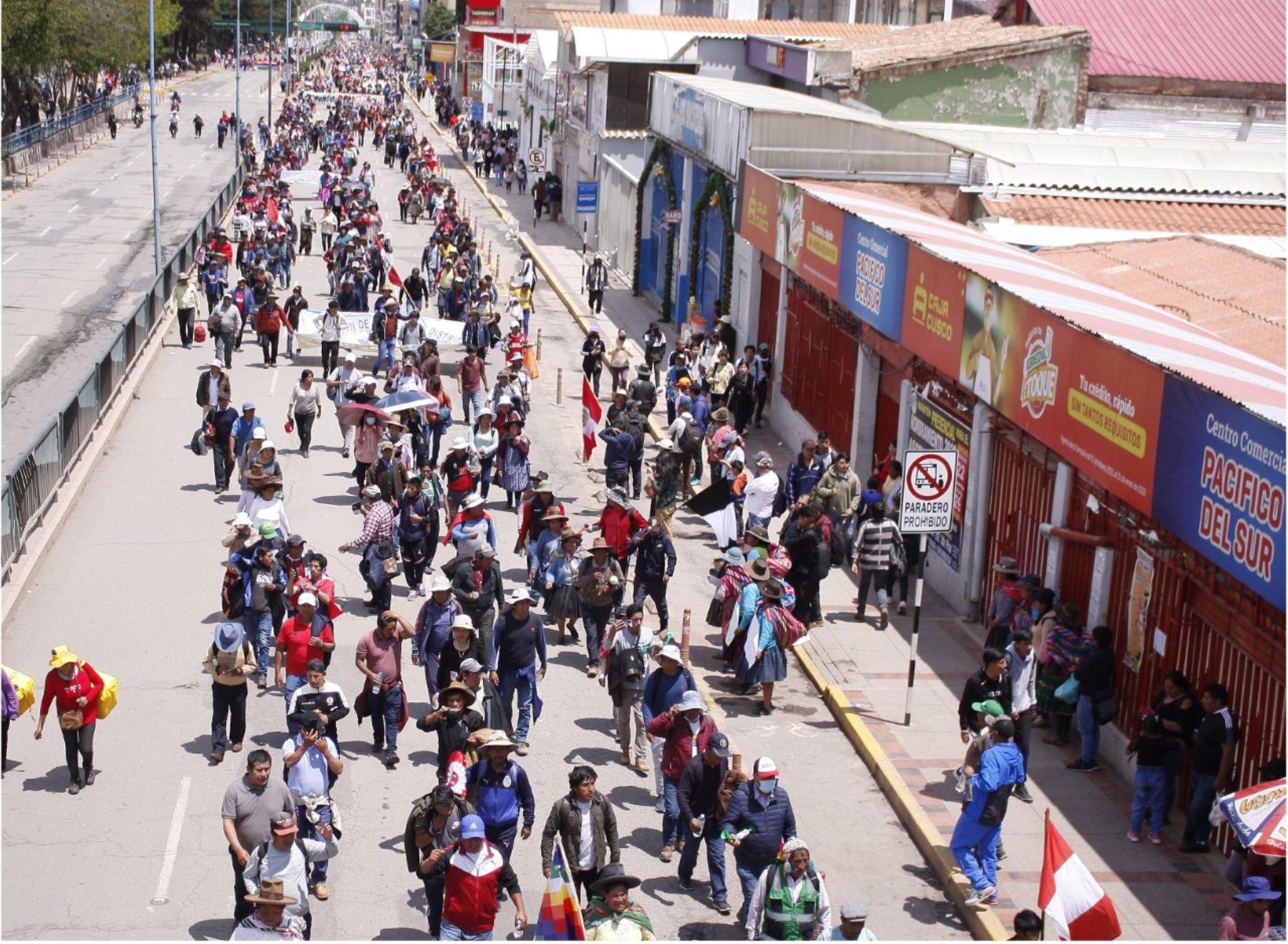 Fiscalía de Cusco denuncia al Gobierno Regional por otorgar estadio a manifestantes.