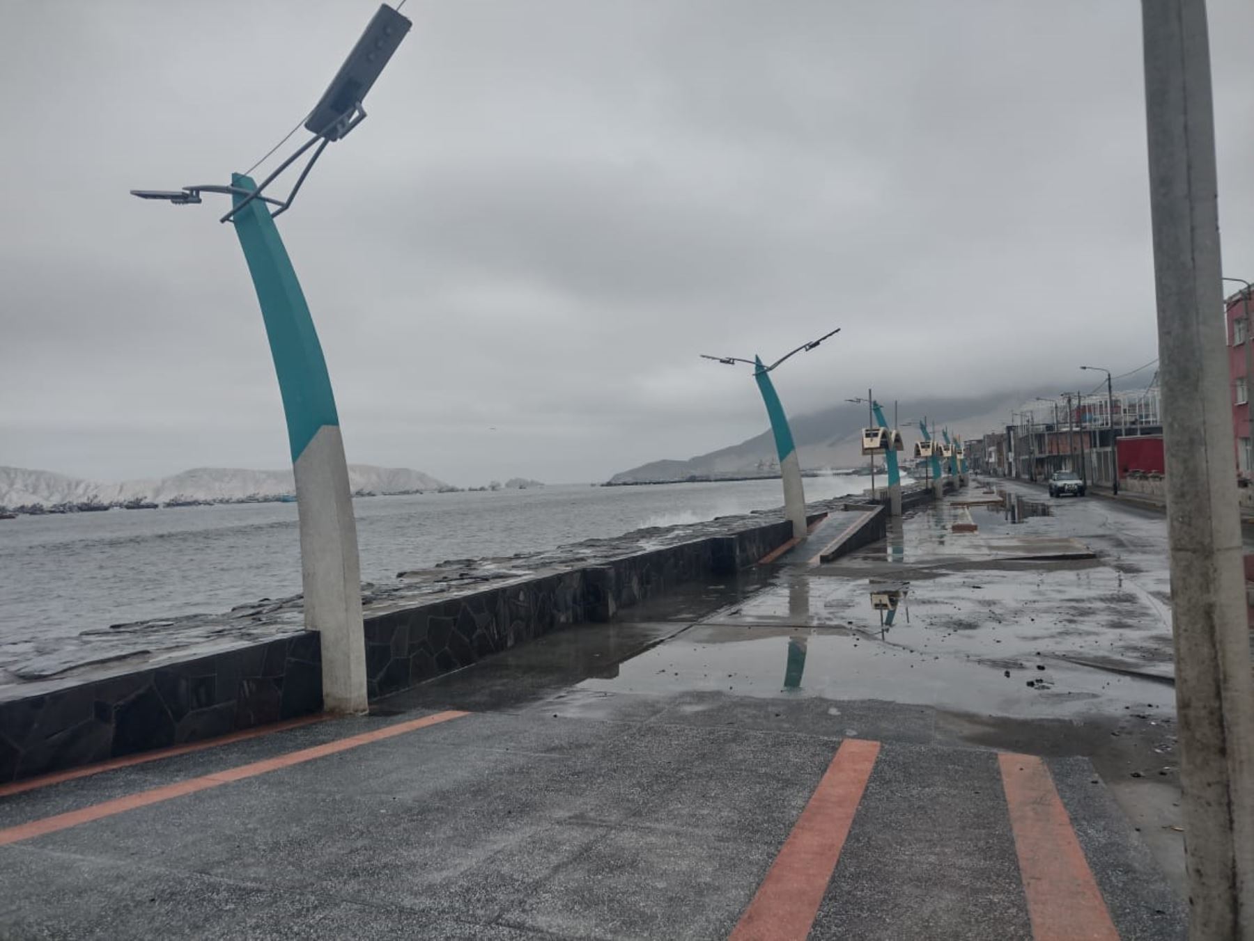 ANDINA/Difusión.  Vientos por encima de los 32 km/h pronóstico el Senamhi a través de su aviso meteorológico de alerta naranja