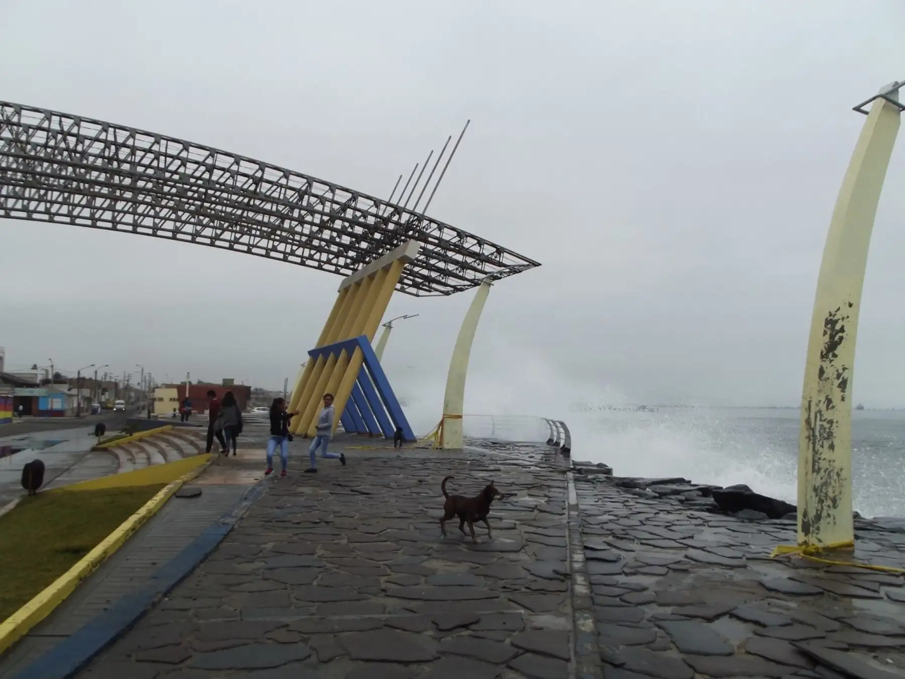 Los oleajes anómalos se registrarán hasta el 20 de enero, de acuerdo con el pronóstico de la Dirección de Hidrografía y Navegación. Foto: ANDINA/Difusión