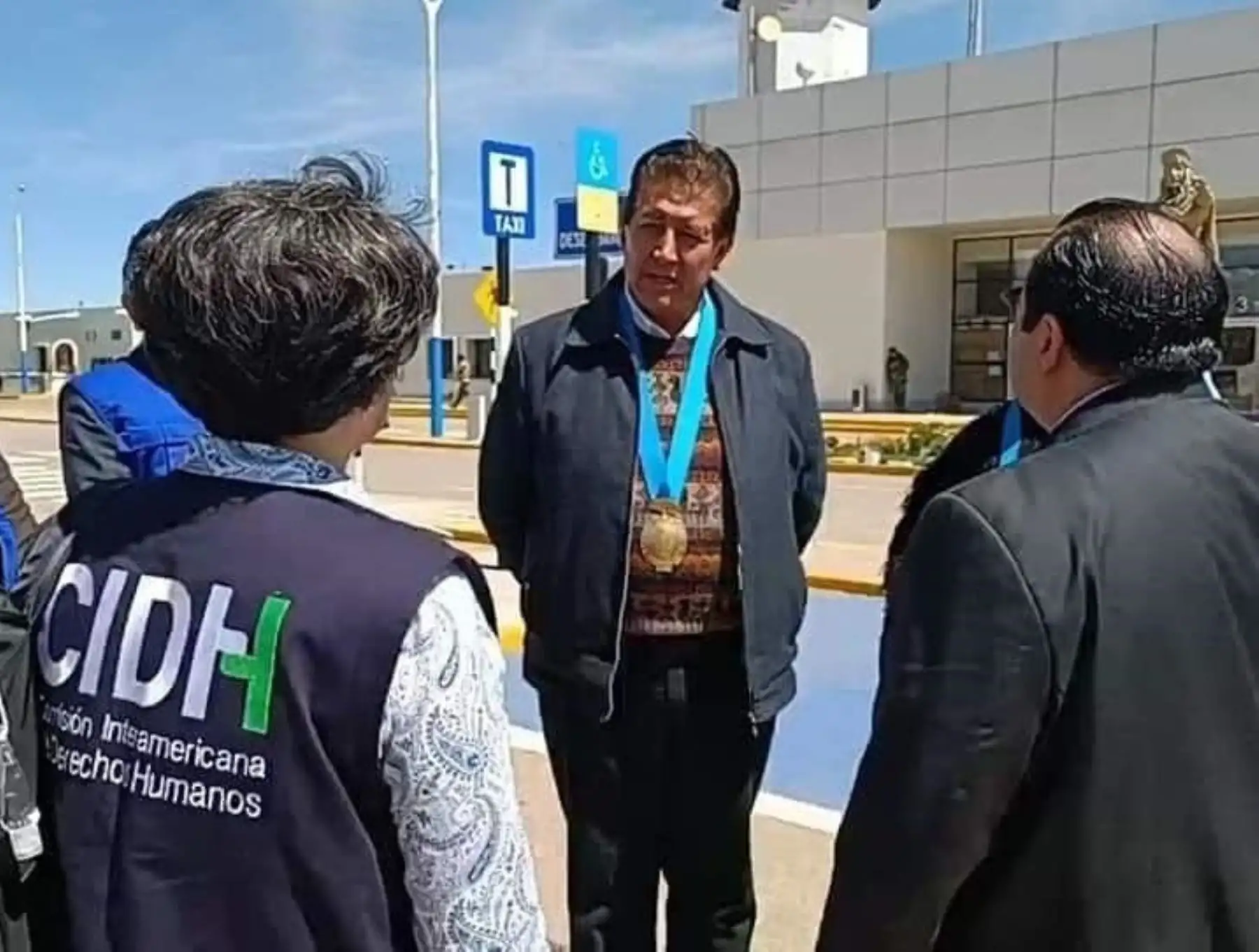 Comisionados de la CIDH arribaron a Juliaca, en Puno y se reúnen con familiares de 18 víctimas de los enfrentamientos. Foto: Juan Ccopa Balcona