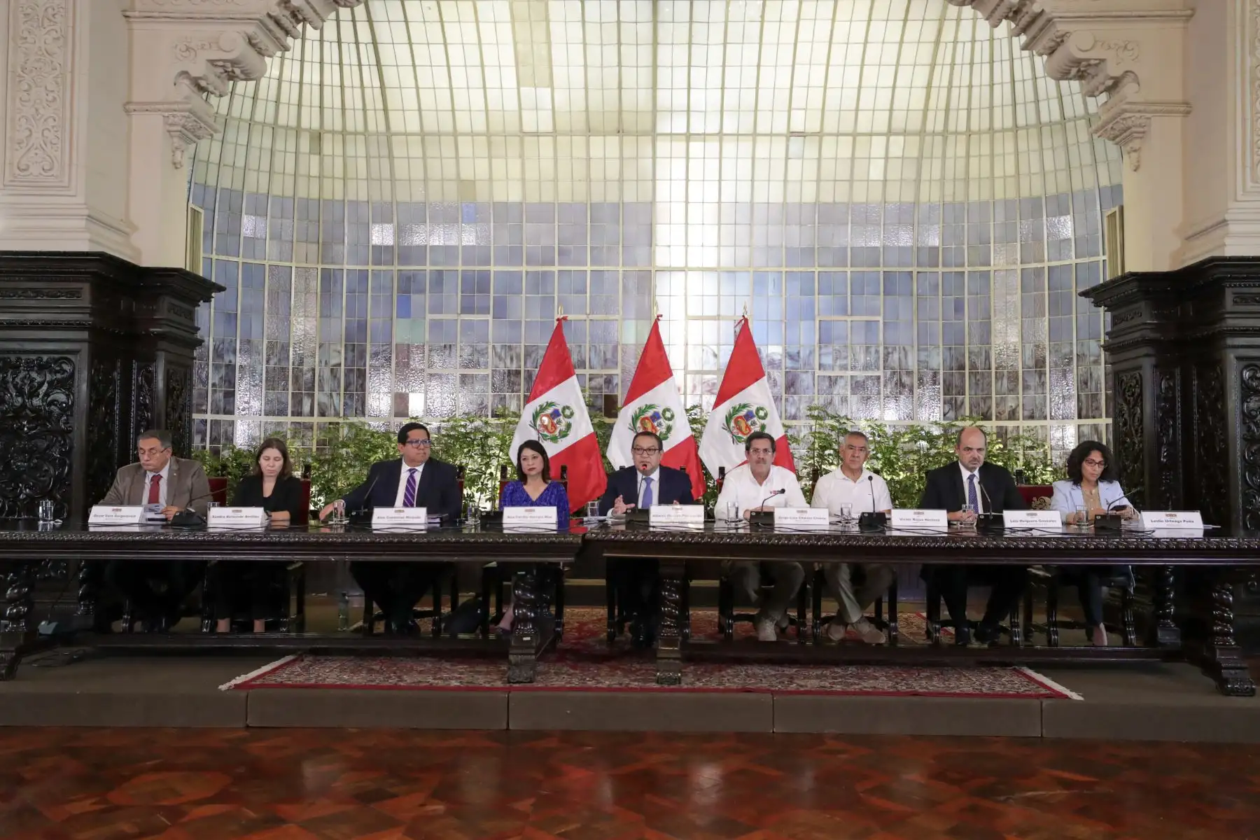 Conferencia de prensa del presidente del Consejo de Ministros junto a su gabinete, en Palacio de Gobierno.
Foto: ANDINA/PCM