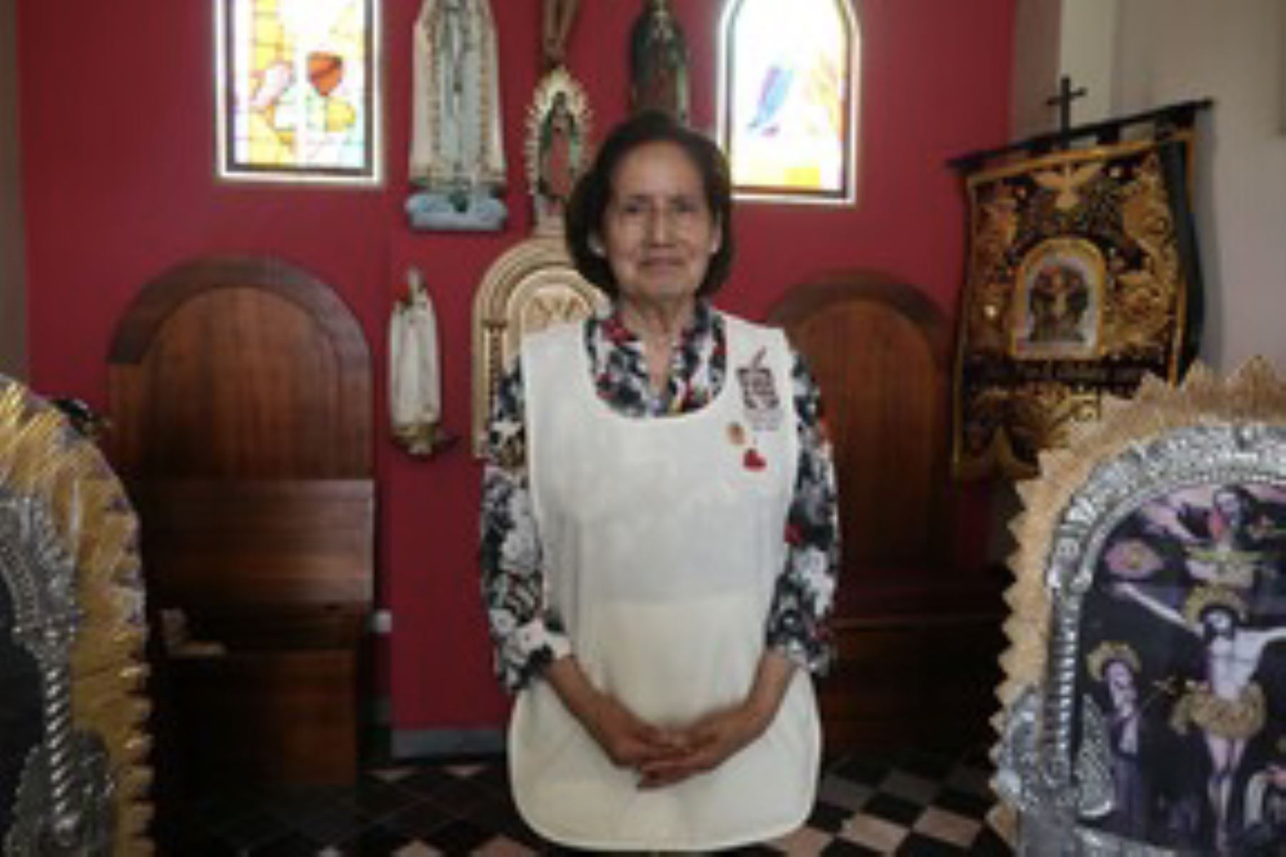 Gladys Carcelén tiene 25 años de experiencia como voluntaria del INPE. ANDINA/ INPE.