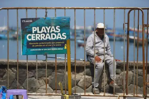 Así luce el balneario de Ancón a un año del derrame de petróleo  producido por Refinería La Pampilla, que es operada por Repsol. Foto: ANDINA/Ricardo Cuba.