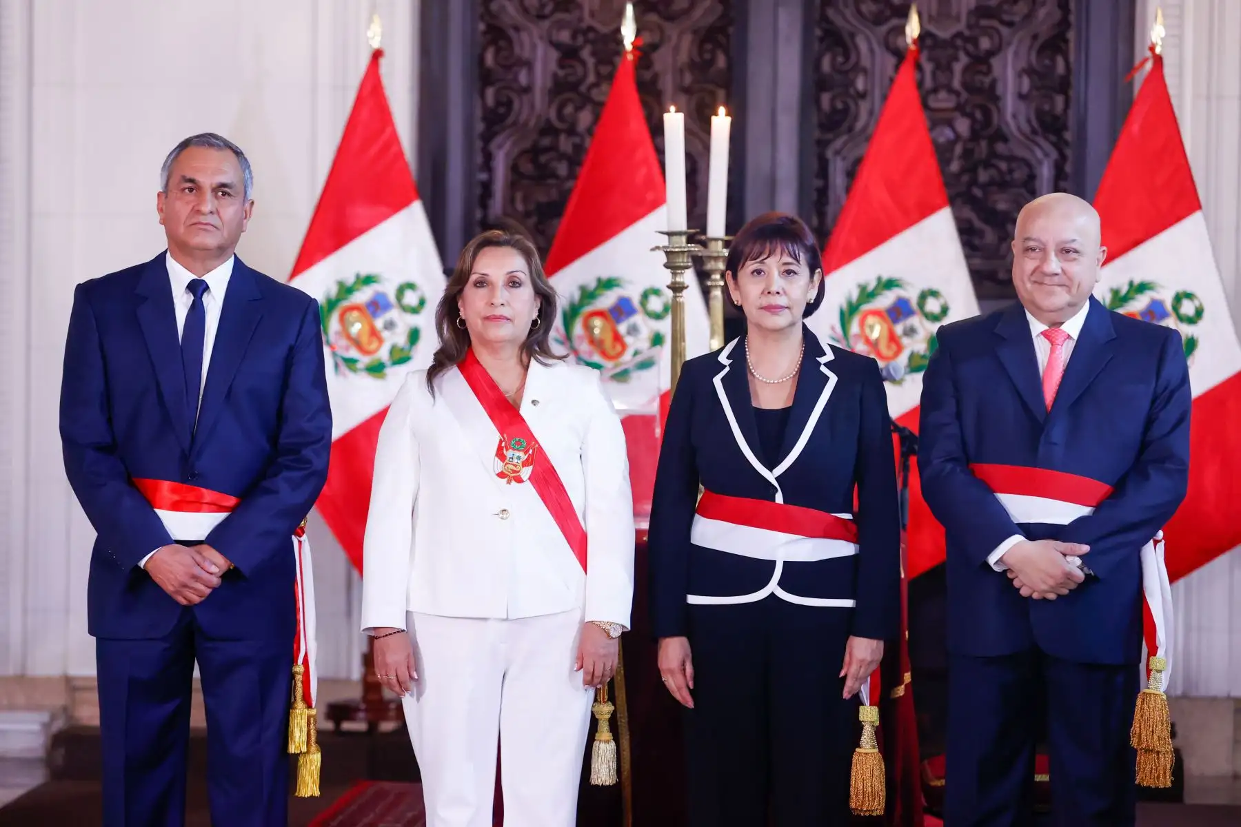 Presidenta Dina Boluarte tomó juramento a nuevos ministros de Estado.
Foto:ANDINA/Presidencia Perú