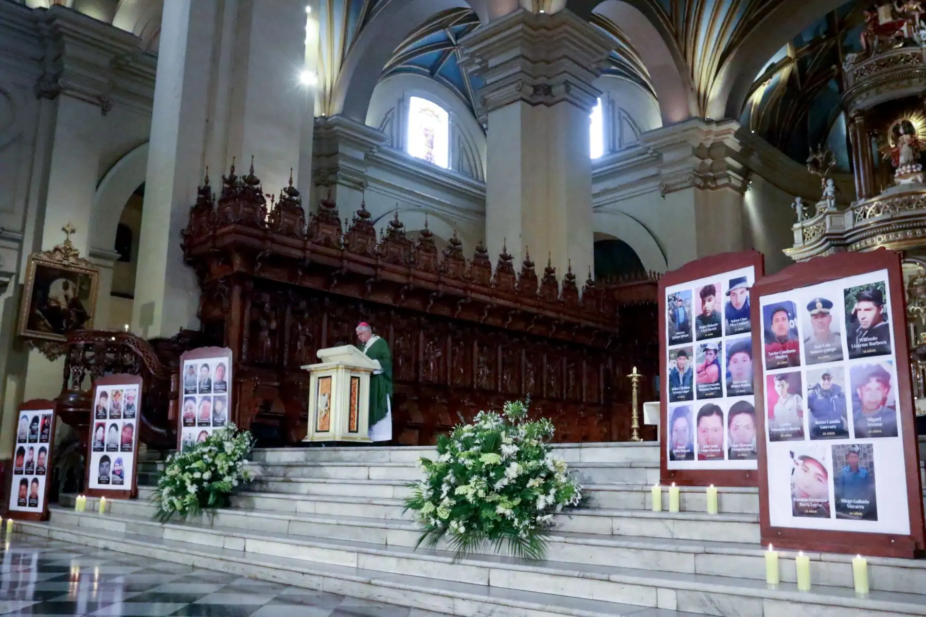 Misa en la Catedral de Lima por los fallecidos en los conflictos sociales. Foto: ANDINA/ Héctor Vinces