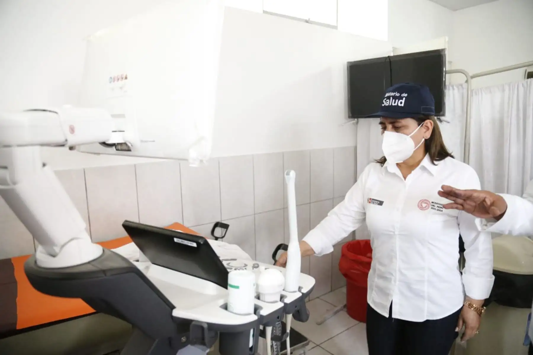 La Ministra de Salud, Rosa Gutiérrez, supervisó los servicios de atención y las diferentes instalaciones del Hospital Goyeneche de Arequipa. 

Foto: ANDINA/Difusión