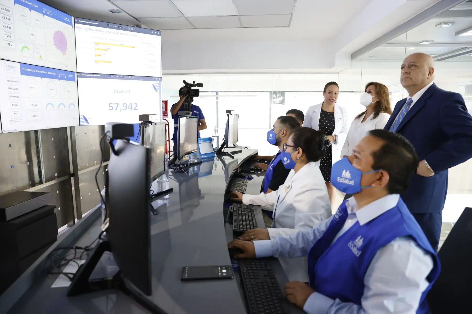 Presidenta Dina Boluarte realizó visita de inspección al Instituto Nacional de Oftalmología (INO) y Centro Nacional de Telemedicina de EsSalud. Foto: ANDINA/Presidencia Perú