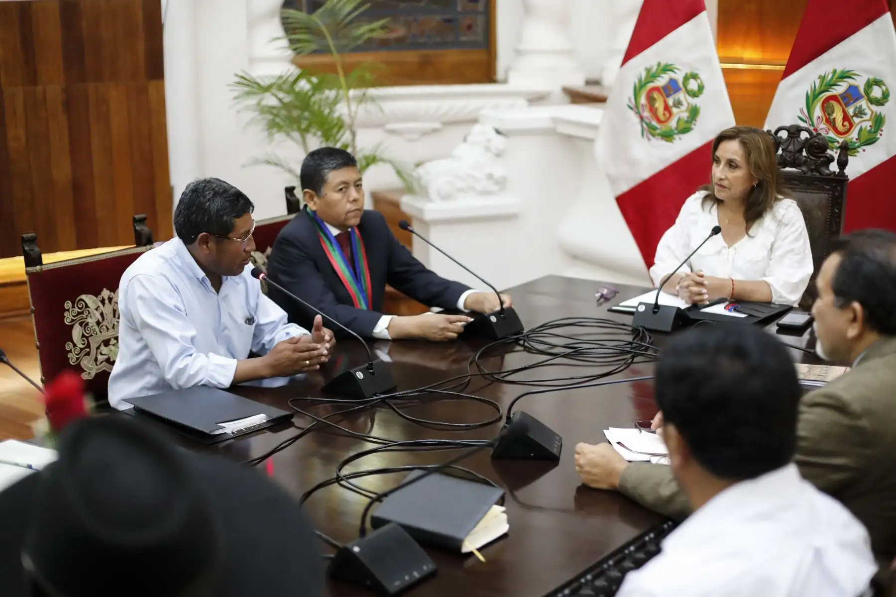 Presidenta Dina Boluarte se reunió con alcaldes del Proyecto Macro Sur del Perú, organización formada por alcaldes distritales y provinciales de Apurímac, Arequipa, Cusco, Moquegua, Puno y Tacna. Foto: ANDINA/Presidencia Perú