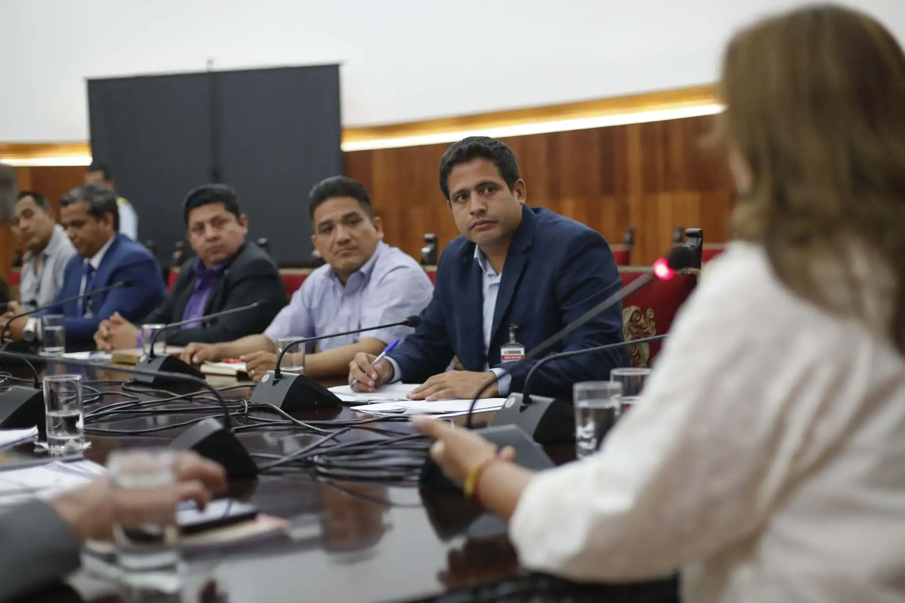 Presidenta Dina Boluarte se reunió con el gobernador regional de Loreto, René Chávez, y alcaldes de la zona, con quienes abordó la problemática local y acordó entablar una coordinación permanente para atender sus principales necesidades. Foto: ANDINA/Presidencia Perú