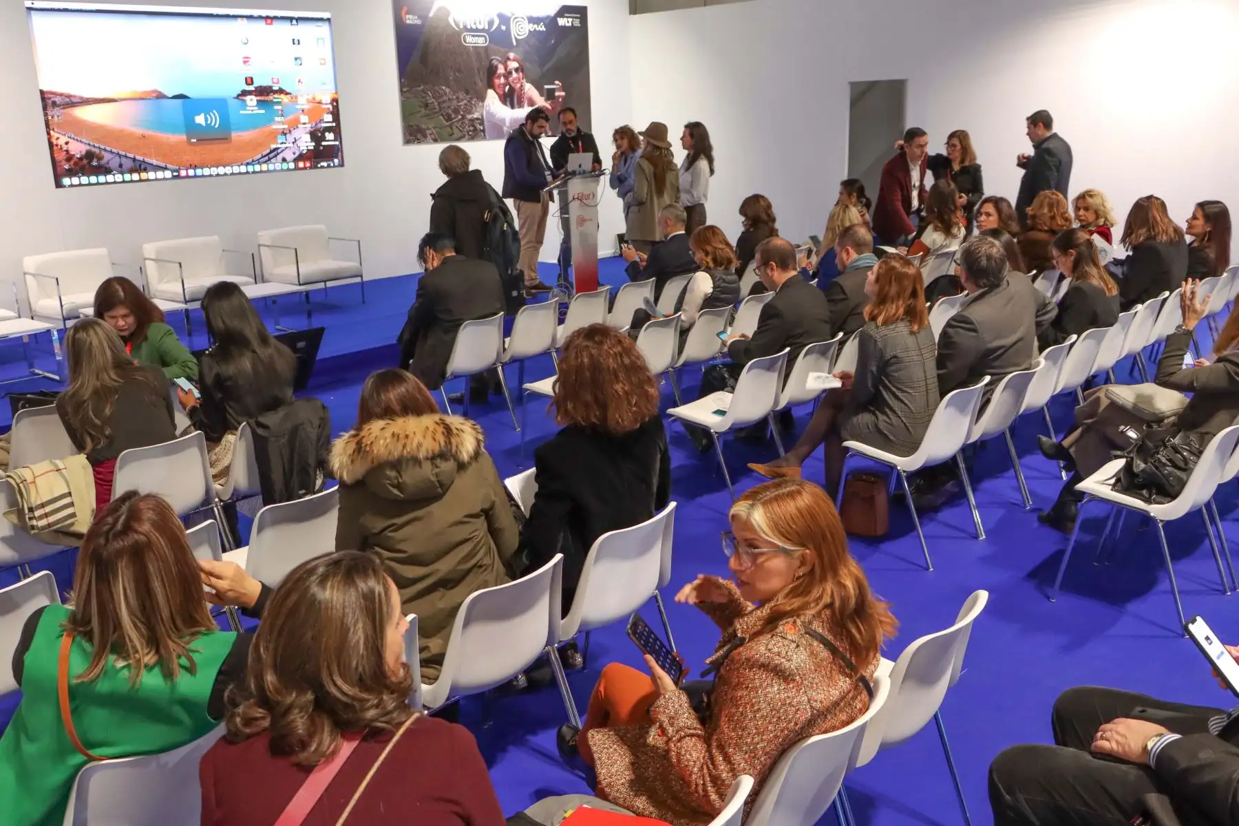 Con el objetivo de plantear propuestas para el desarrollo sostenido de este sector, se inauguró la Feria Internacional de Turismo (Fitur), en la que participan 8,500 operadoras procedentes de 131 países. Foto: ANDINA/ Daniel Bracamonte