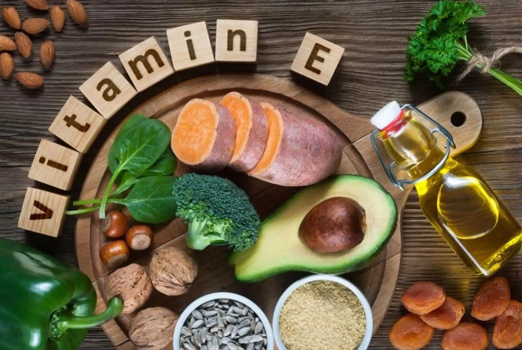 Alimentos ricos en vitamina E y otros nutrientes esenciales para el buen funcionamiento del organismo, ralentizar el envejecimiento celular y reforzar el sistema inmune frente a infecciones y enfermedades.