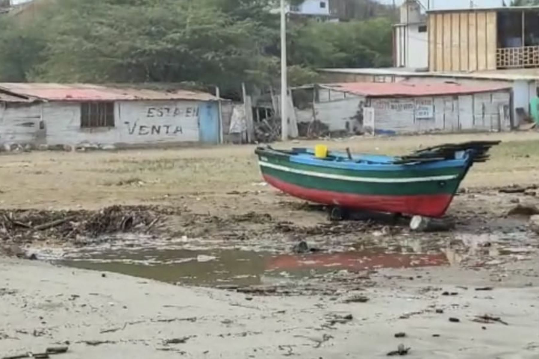 El Indeci recomienda suspender las actividades portuarias y de pesca durante el periodo de oleajes anómalos. Foto: ANDINA/Difusión.