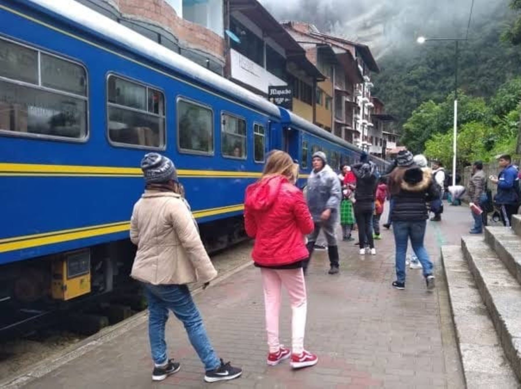Como medida de prevención y seguridad, fueron suspendidas las operaciones del tren Ollantaytambo-Machu Picchu, en Cusco. ANDINA/Difusión