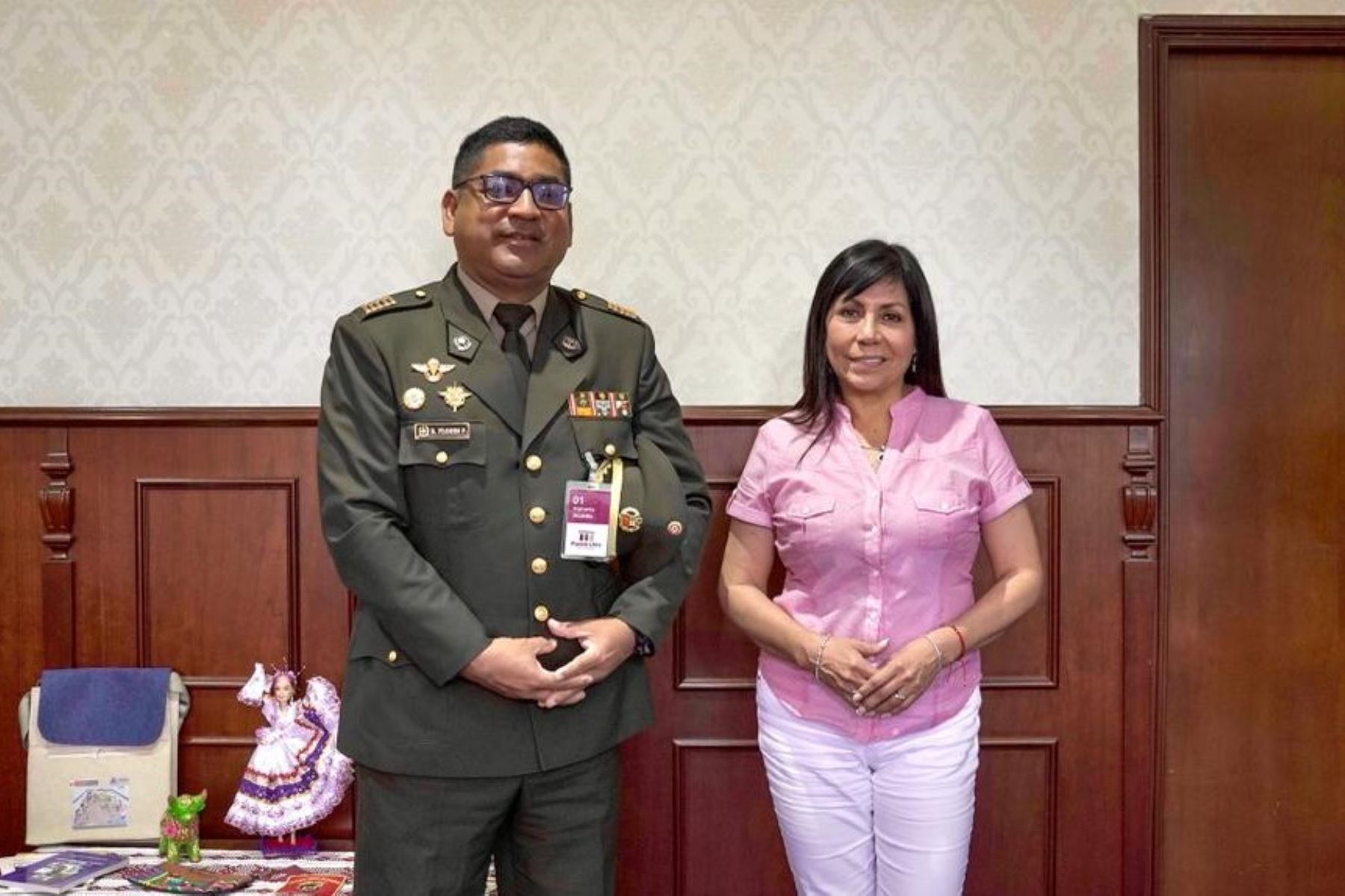 A fin de reforzar la seguridad ciudadana de Pueblo Libre, la alcaldesa Mónica Tello López se reunió con el comandante del Ejército Peruano Erick Flores, jefe del Batallón de Intendencia N° 511, Cuartel Bolívar.