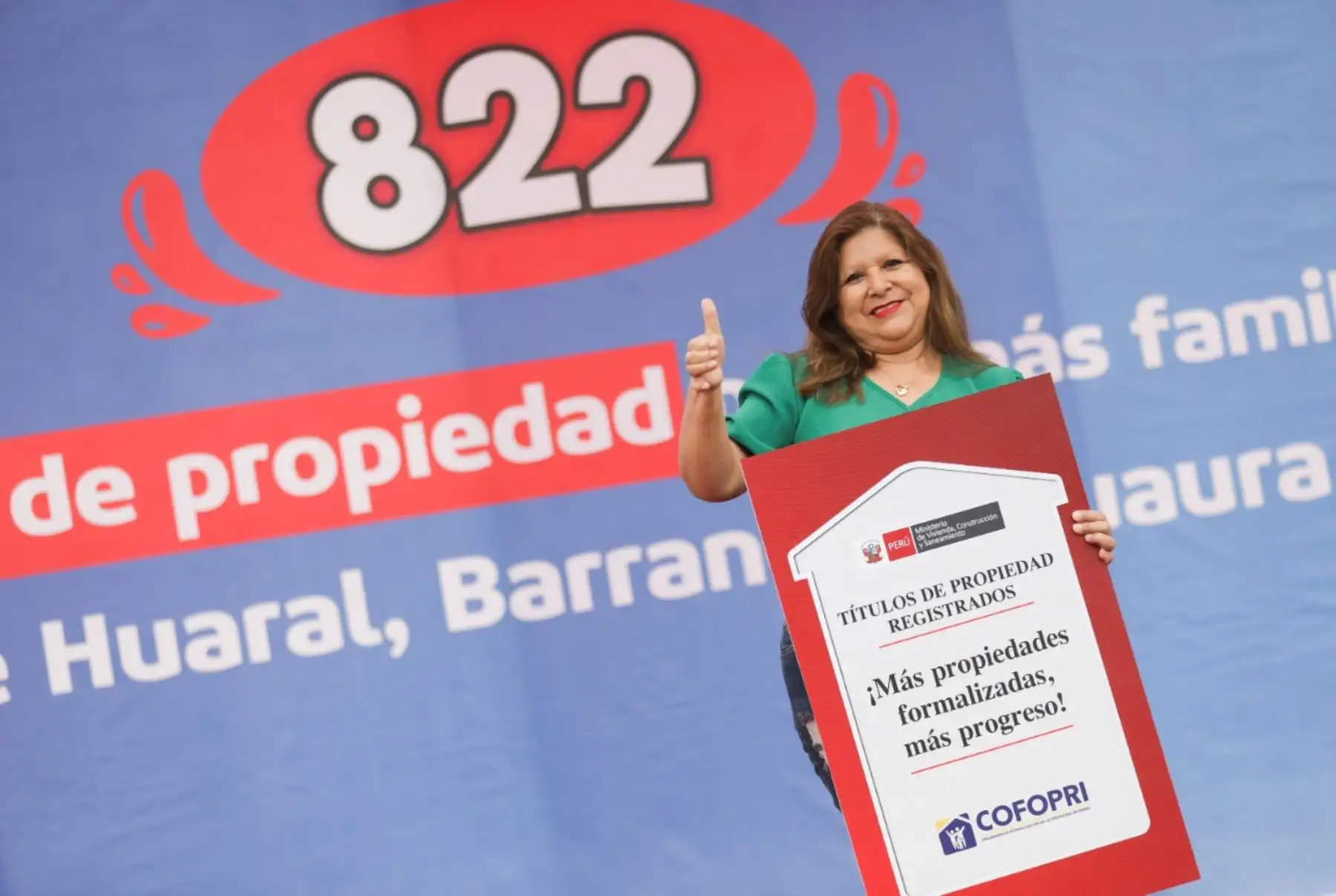 Los títulos de propiedad entregados por Cofopri permiten a las familias mejorar su calidad de vida. Foto: MVCS/difusión.