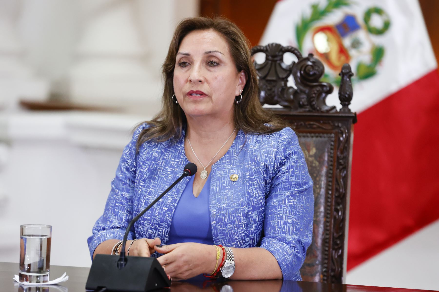 La presidenta Dina Boluarte sostuvo hoy que la situación política en el Perú se puede resolver con paz, diálogo y elecciones libres