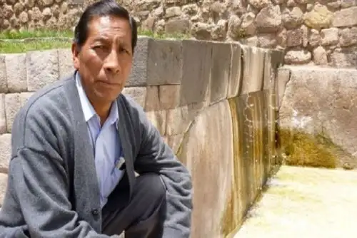 Esteban Ttupa Llavilla destaca por fomentar el desarrollo de las industrias culturales y producción musical cusqueña.