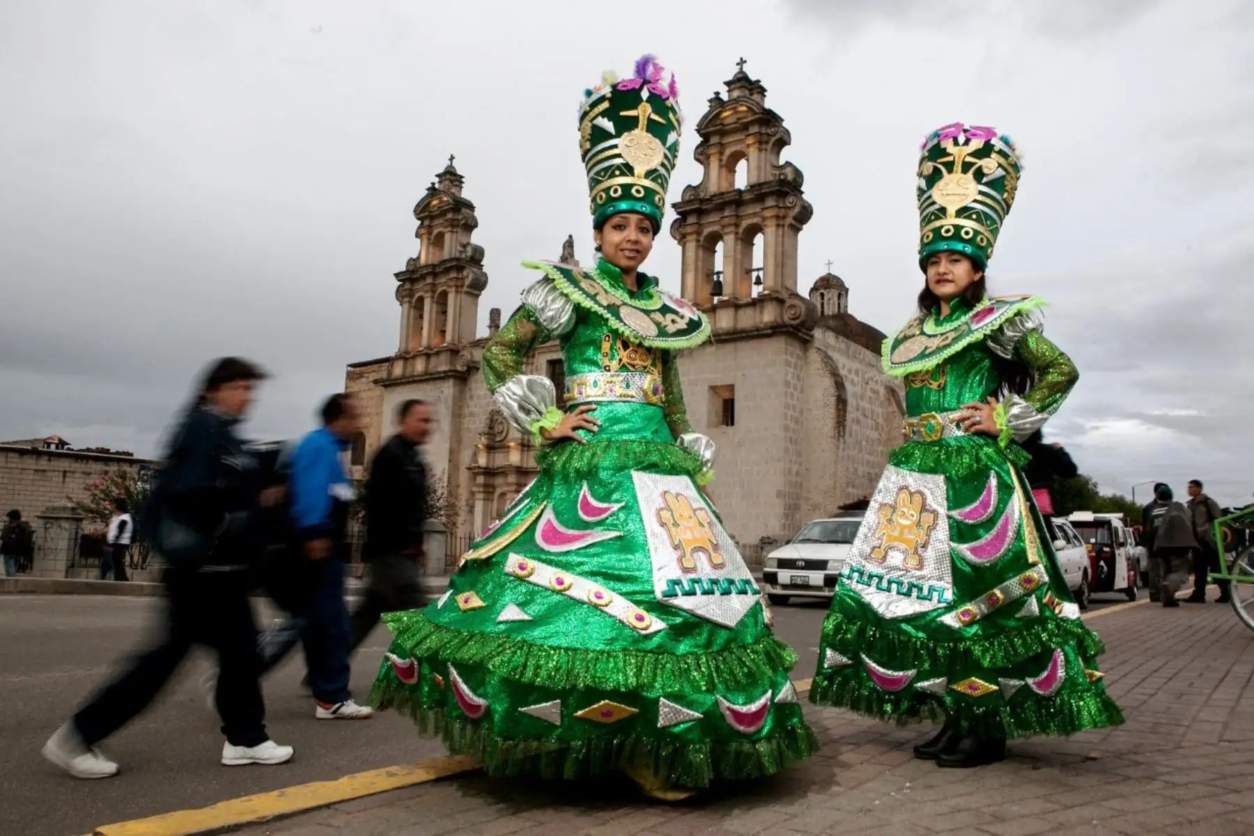 En febrero y marzo las regiones del Perú celebran los carnavales, la fiesta más alborozada, colorida y participativa del calendario jubilar.