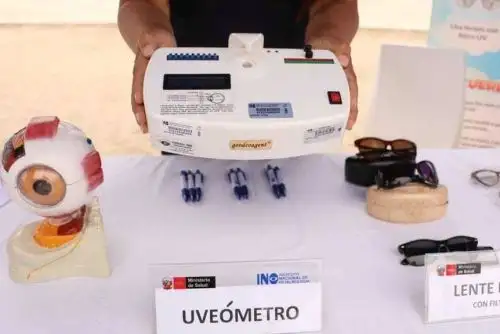Digesa presenta estación meteorológica móvil que permite medir la radiación ultravioleta en espacios libres y de alta concentración. Foto: ANDINA/Difusión